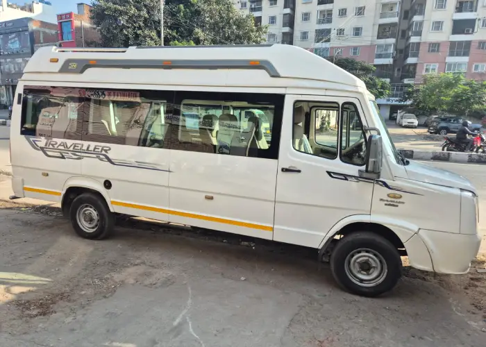 12+1 Tempo Traveller